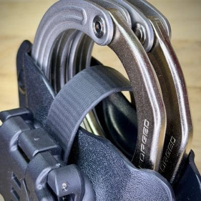 Porte-menotte (handcuffs) en kydex, pour les pros